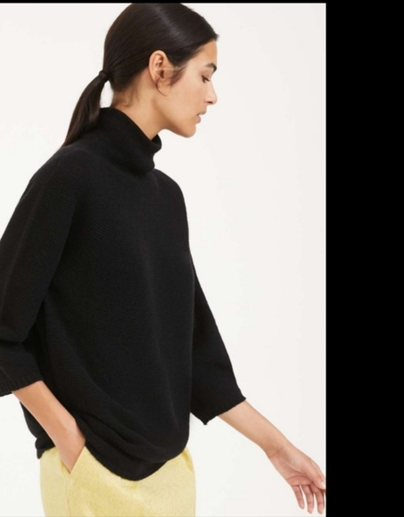 MaxMara Wool and Cashmere Blend Mochneck Sweater in Royal Blue - Picture 13 of 15